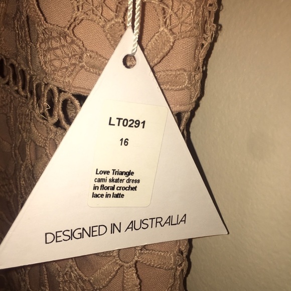 NWT WOMENS LOVE TRIANGLE FLORAL CROCHET CAMI SKATER DRESS - Picture 14 of 16